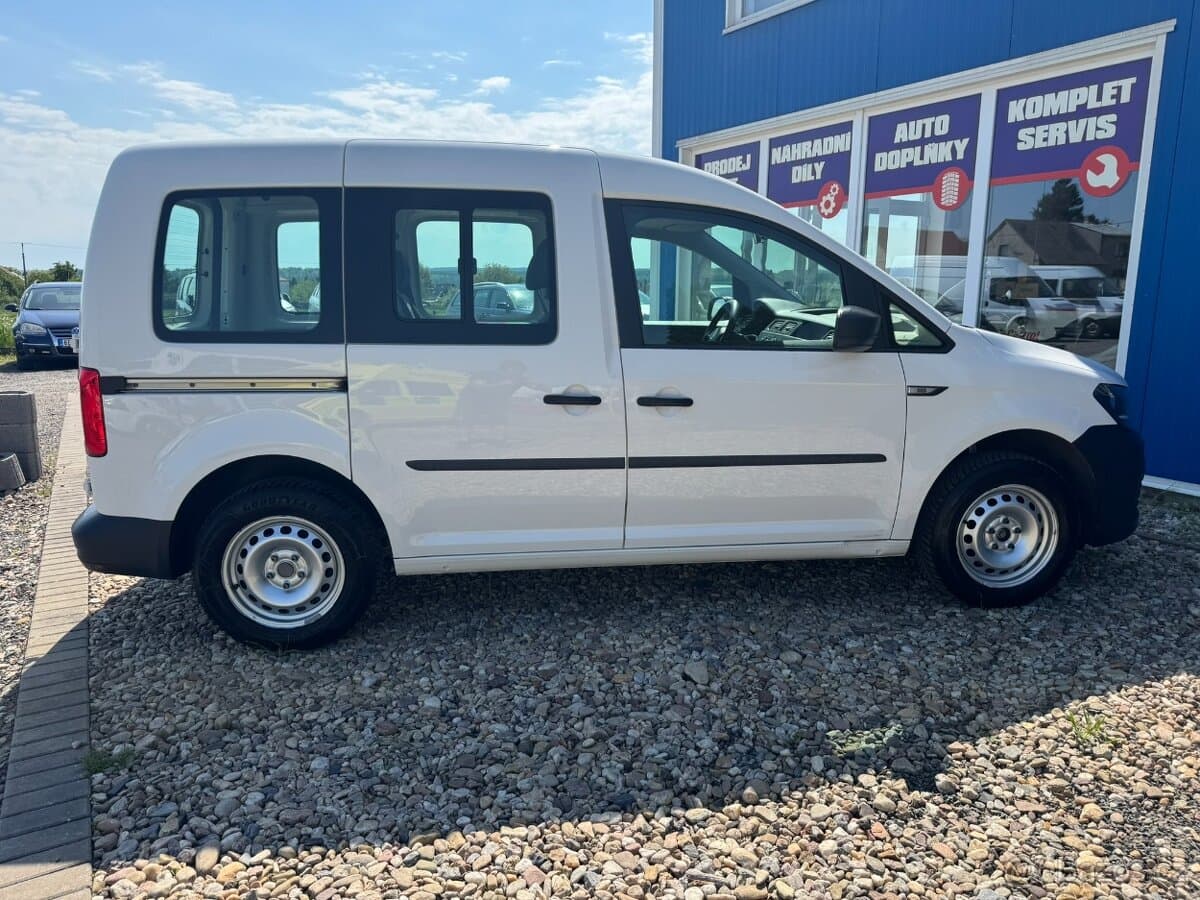 2020 Volkswagen CADDY - 7
