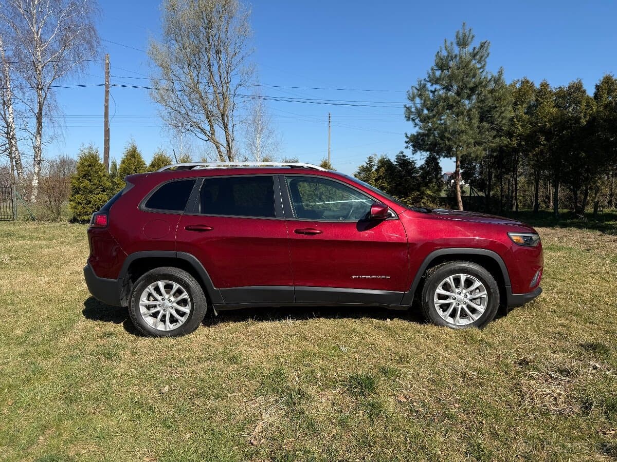 2021 Jeep CHEROKEE - 7