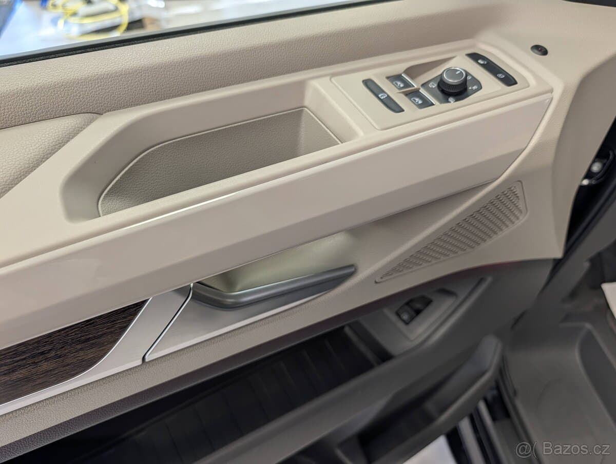 2025 Volkswagen MULTIVAN - 7