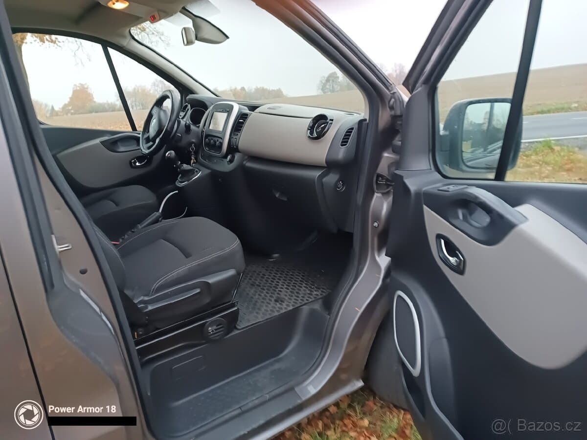 Renault TRAFIC - 7