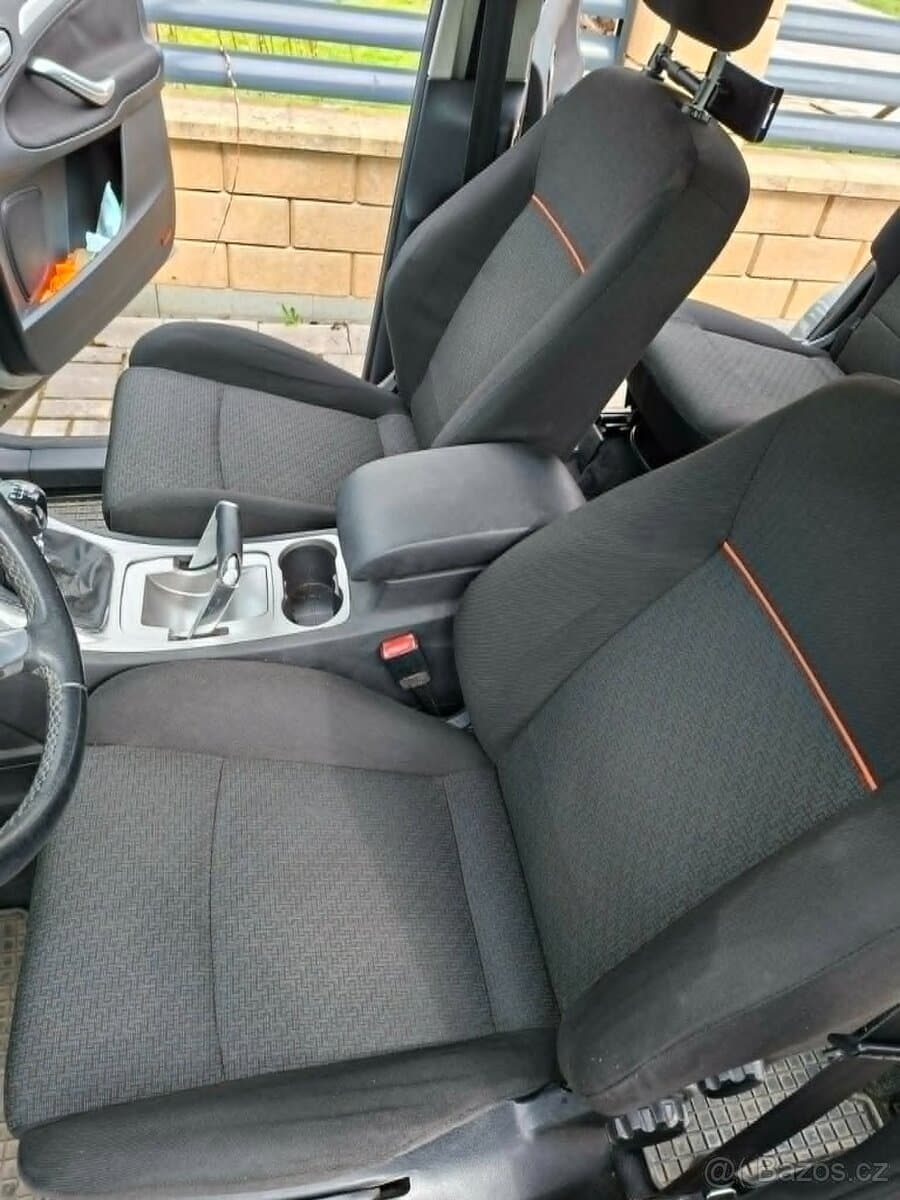 2009 Ford S-MAX - 7