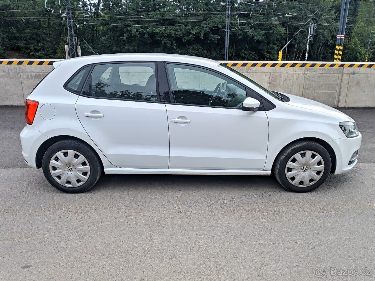 2016 Volkswagen POLO - 7