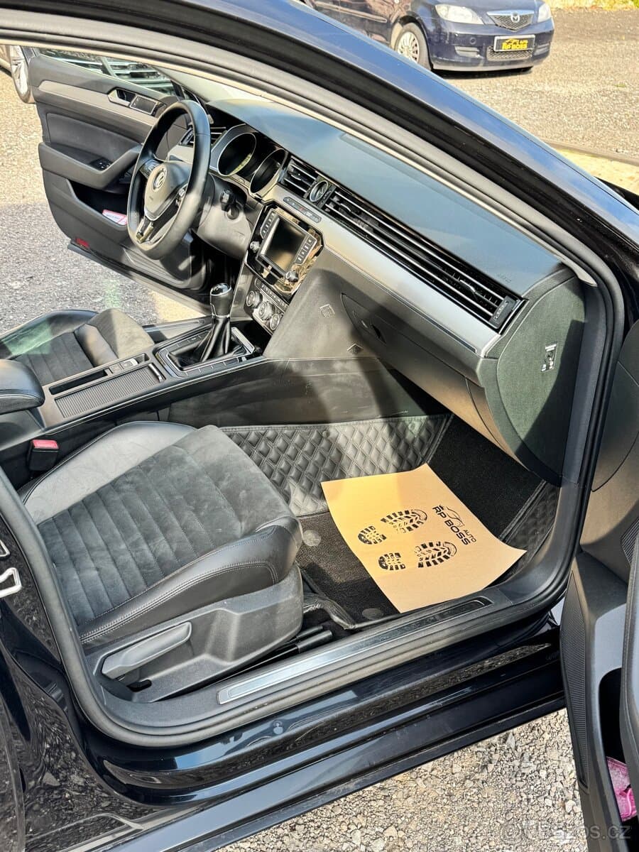 2016 Volkswagen PASSAT - 7
