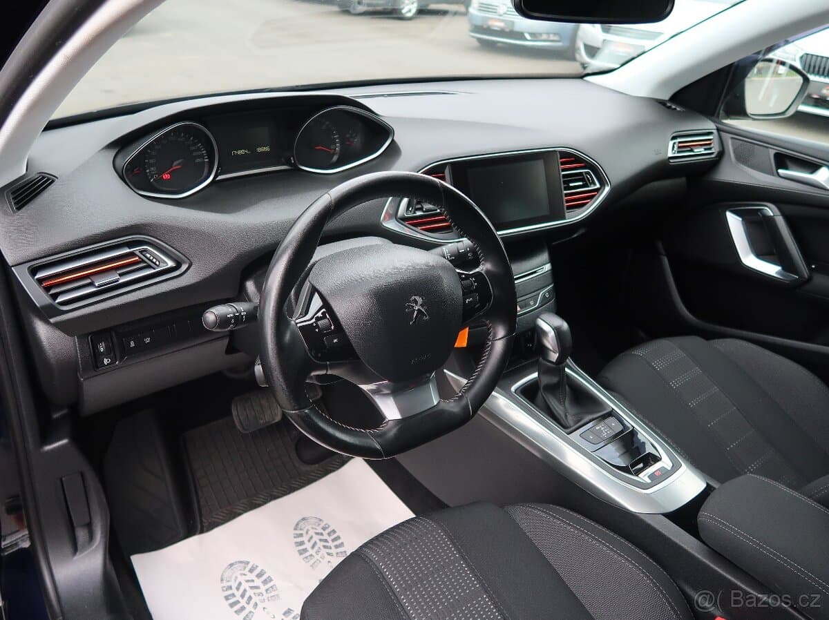 2016 Peugeot 308 - 7