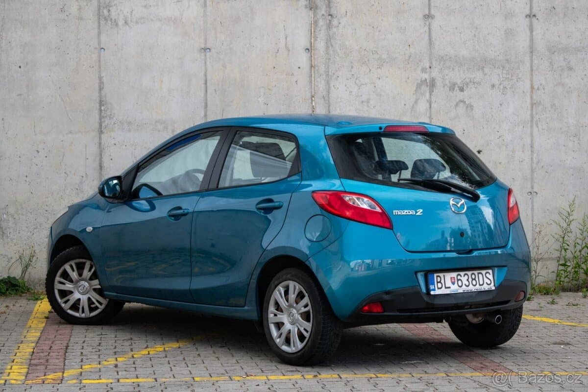 Mazda 2 - 7