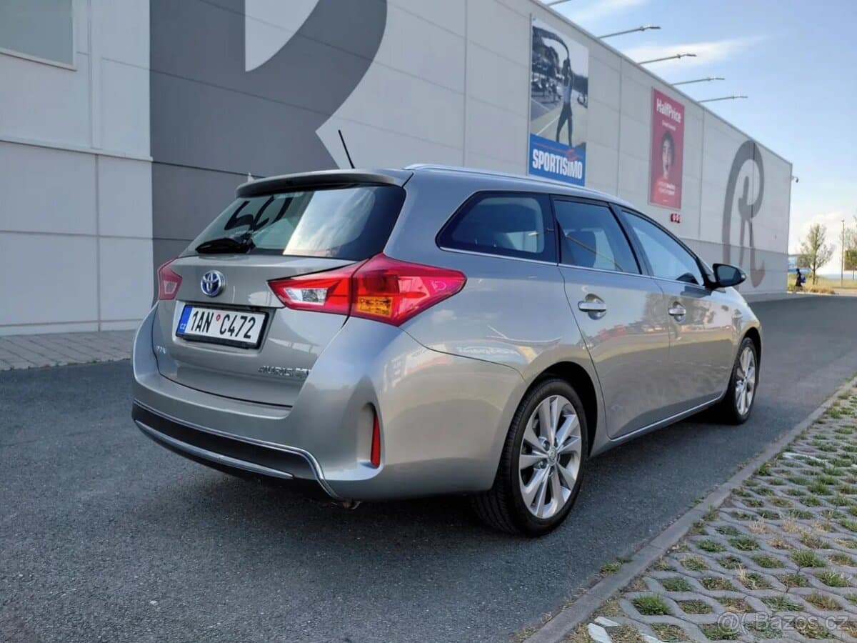 2013 Toyota AURIS - 7