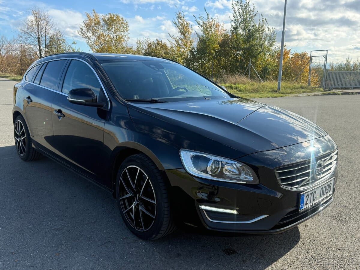 2015 Volvo V60 - 7