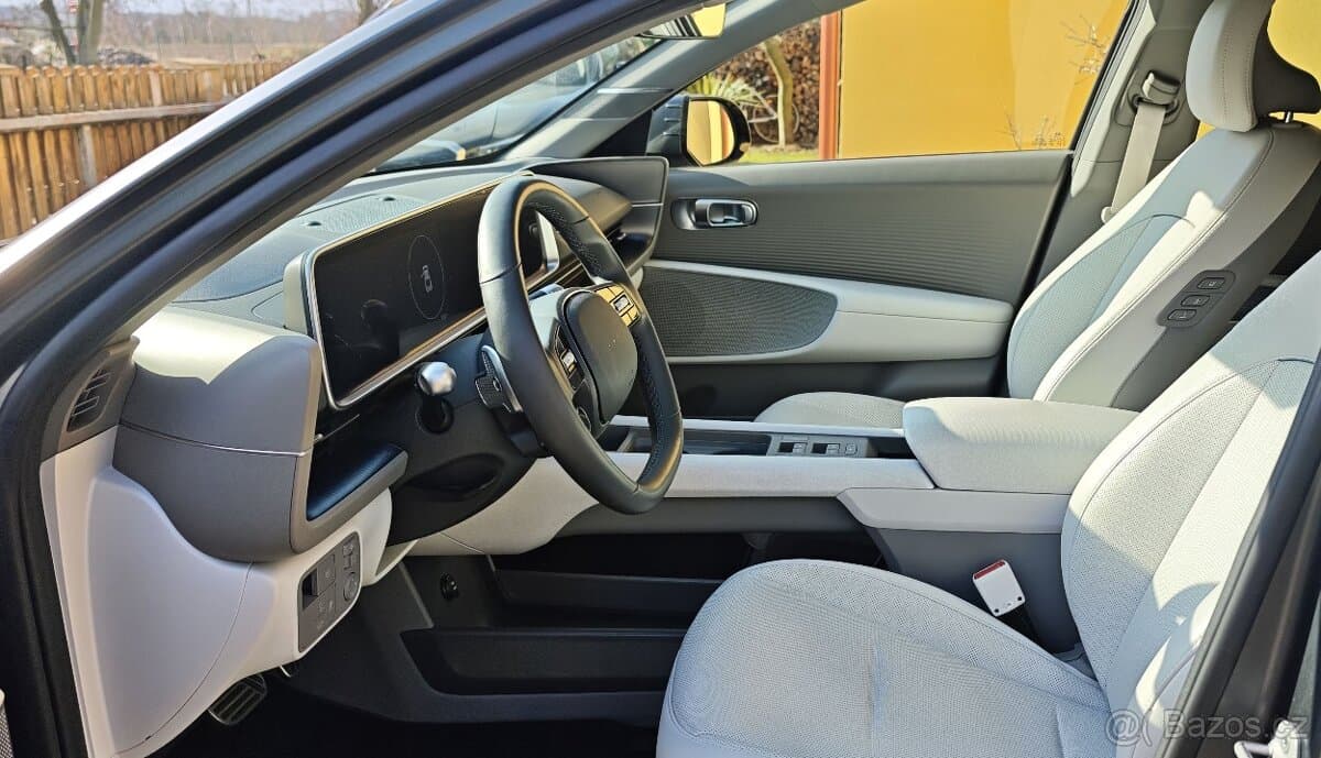 2023 Hyundai IONIQ 6 - 7