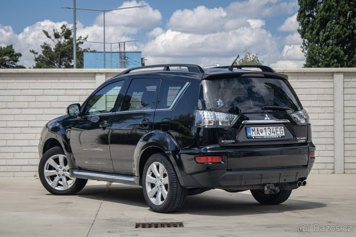 2011 Mitsubishi OUTLANDER - 7