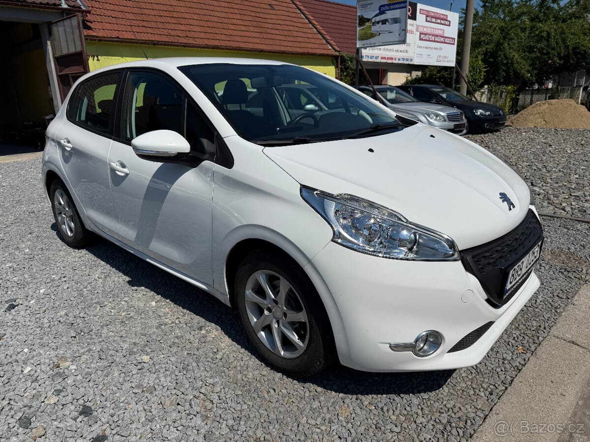2014 Peugeot 208 - 7