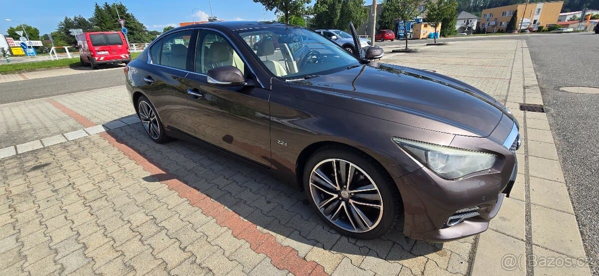 2015 Infiniti Q50 - 7