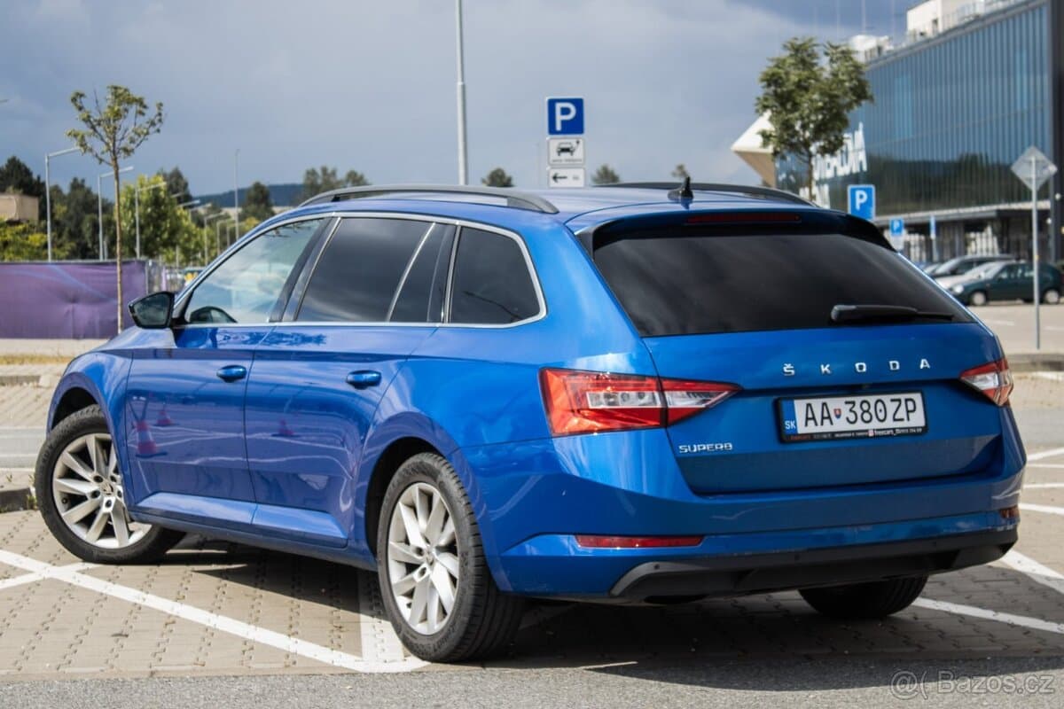 2020 Škoda SUPERB - 7
