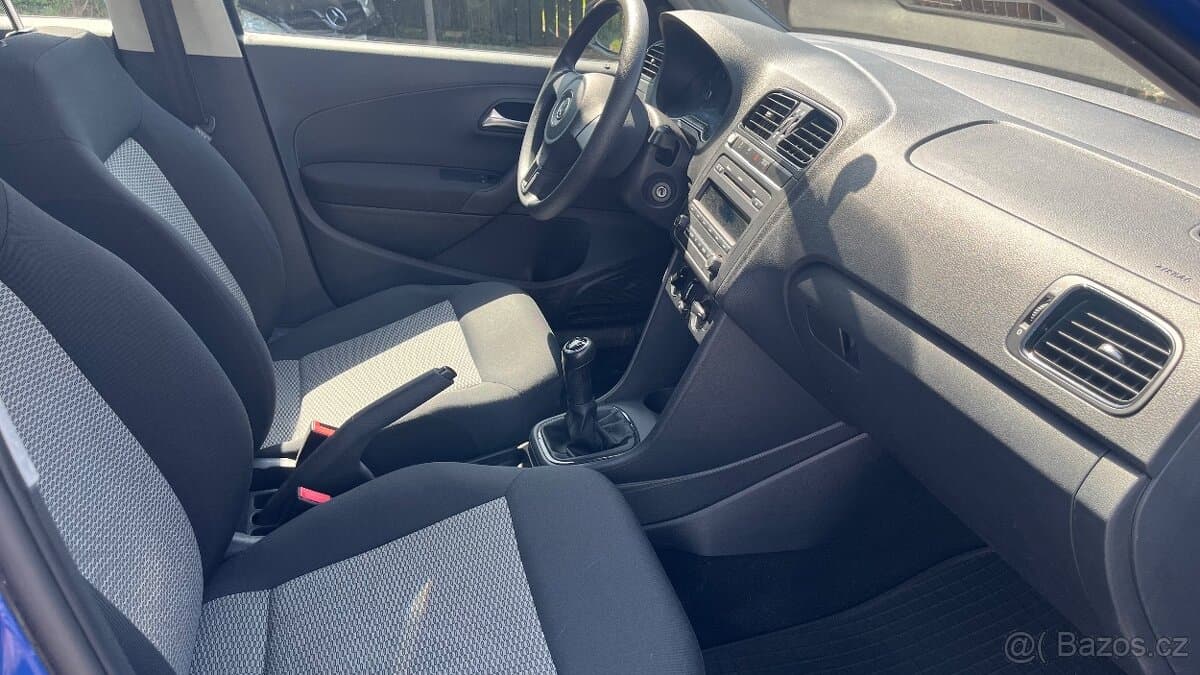 2012 Volkswagen POLO - 7