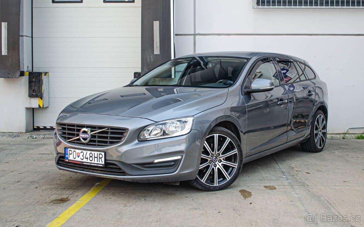2016 Volvo V60 - 7