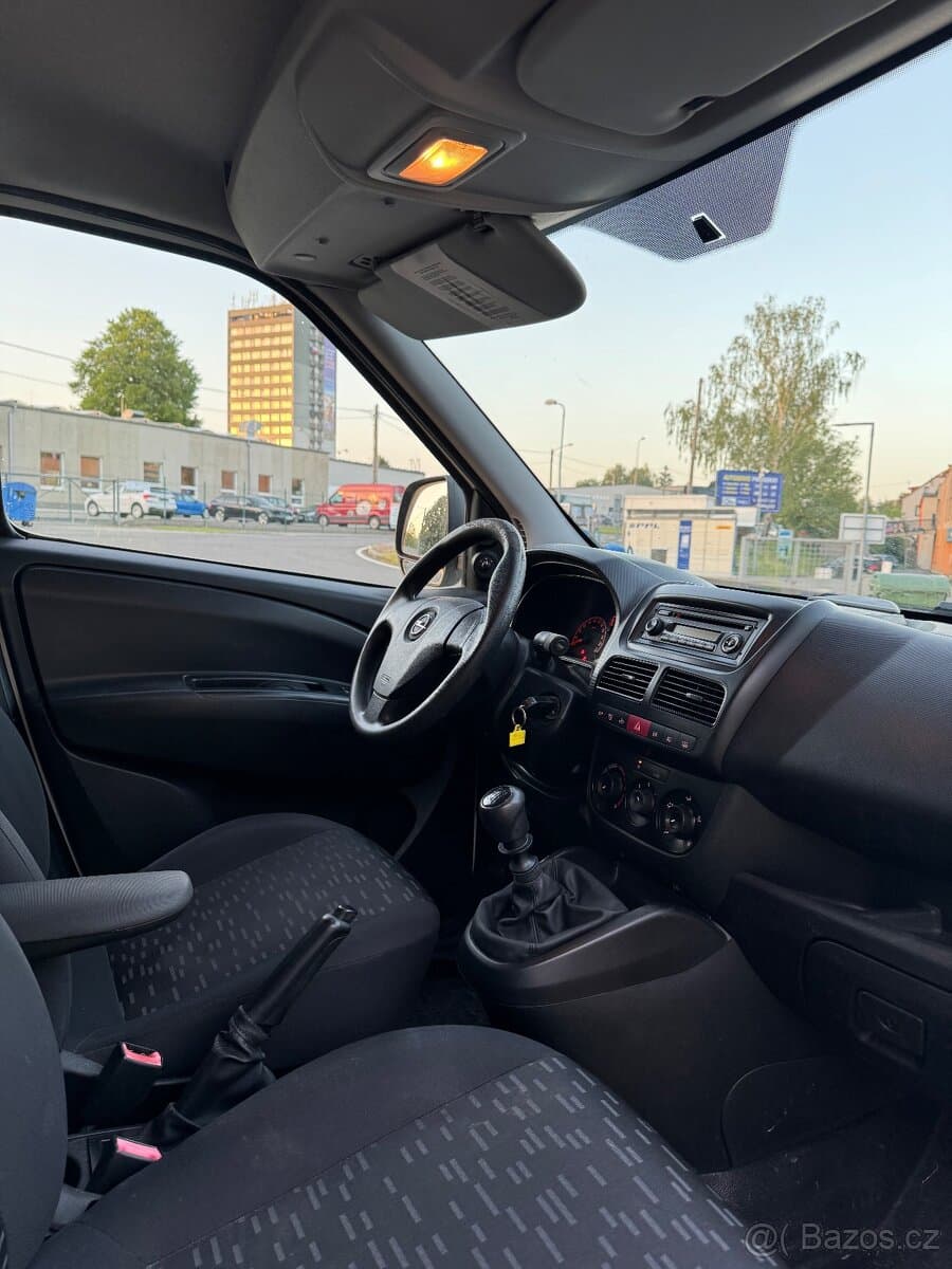 2015 Opel COMBO - 7