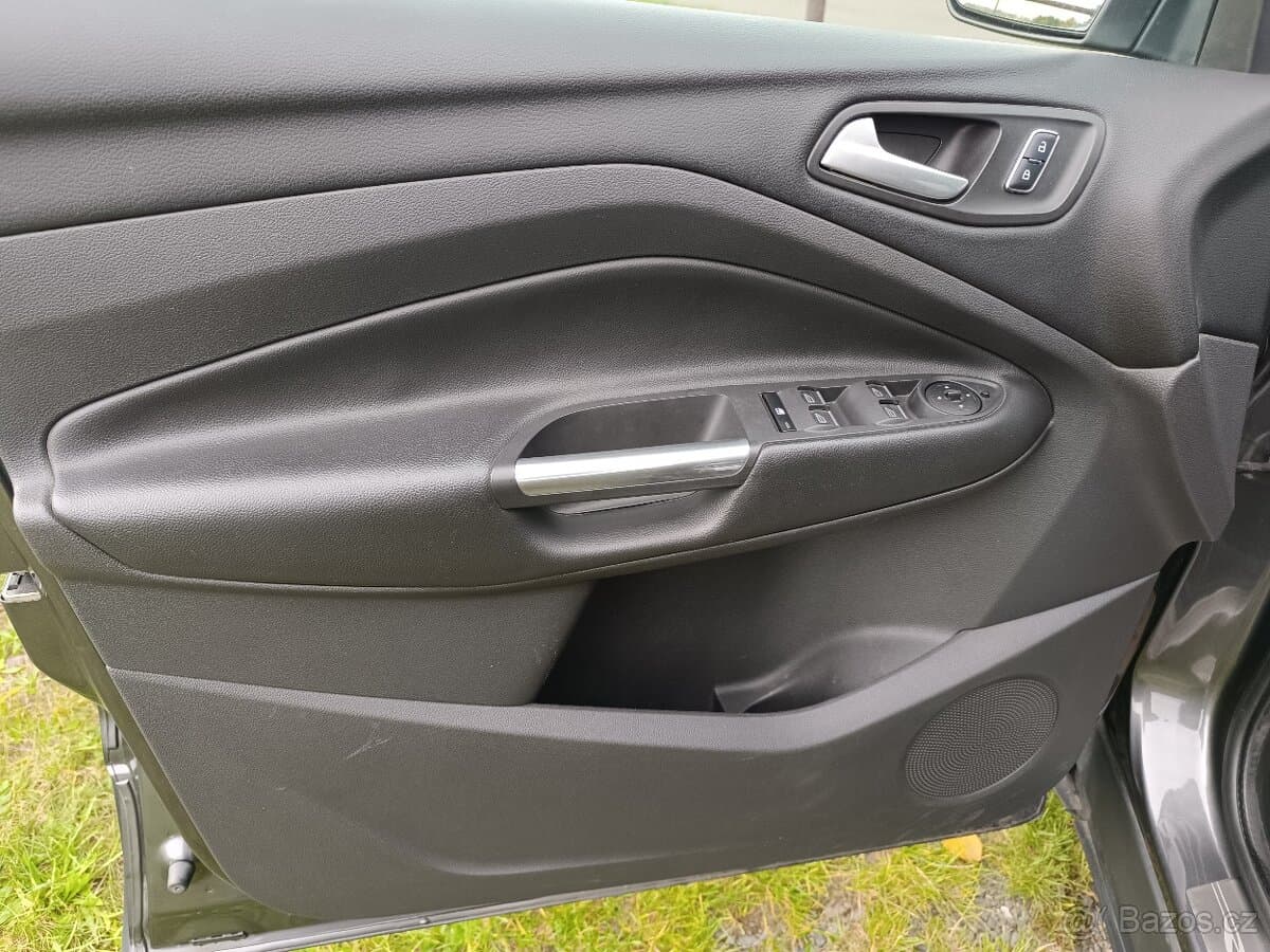2015 Ford KUGA - 7