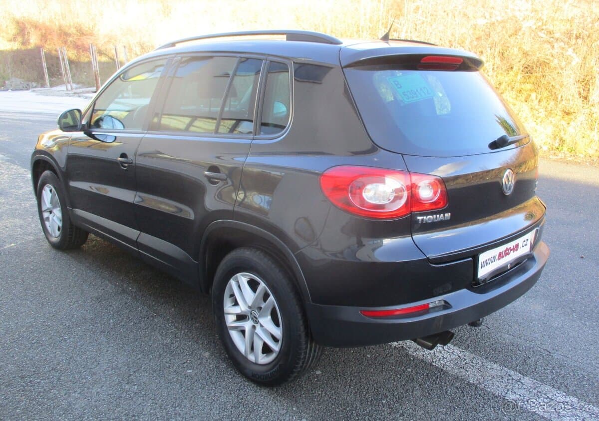 2011 Volkswagen TIGUAN - 7