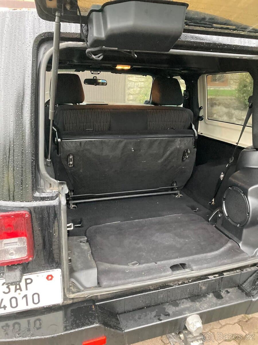 2011 Jeep WRANGLER - 7