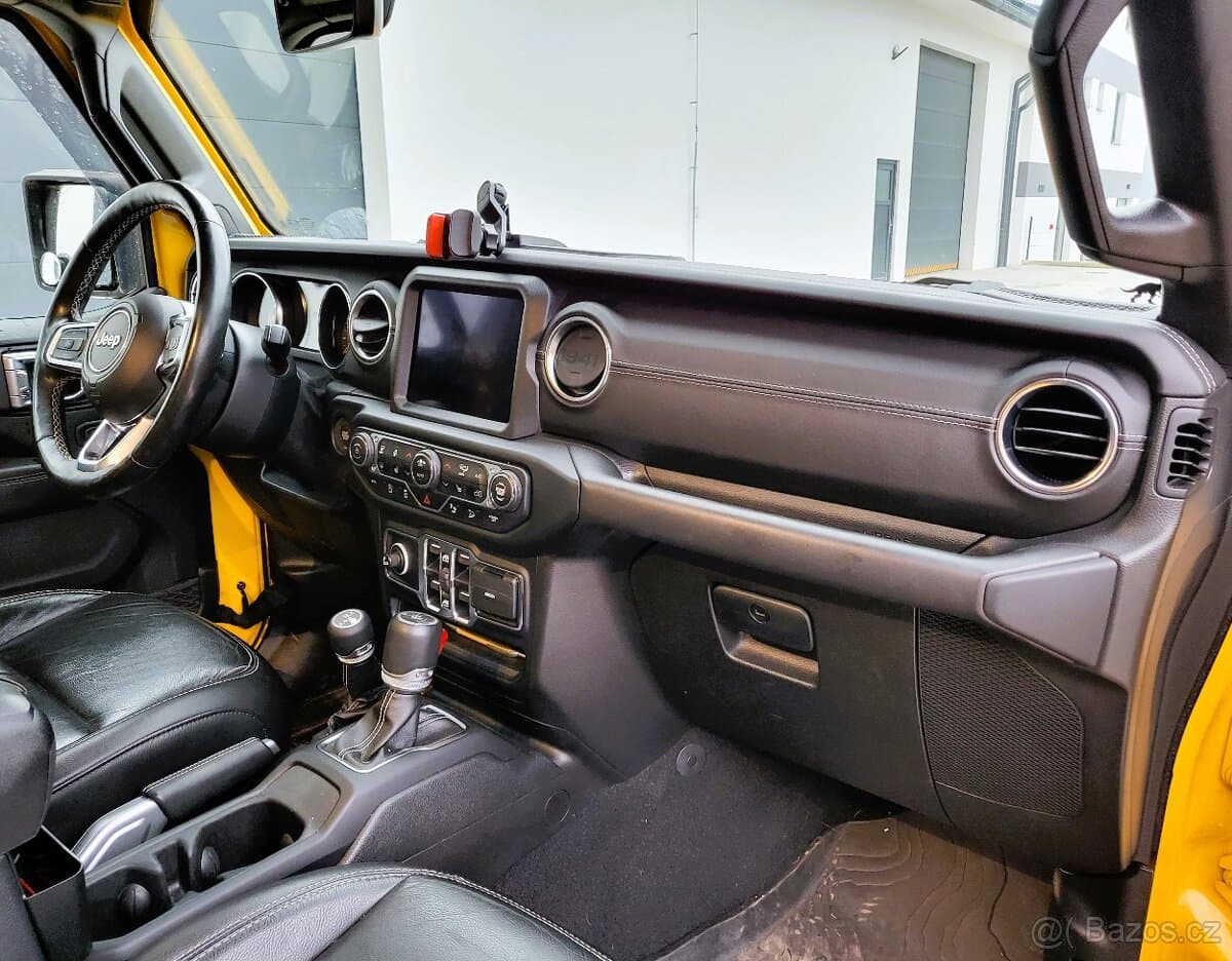 2019 Jeep WRANGLER - 7