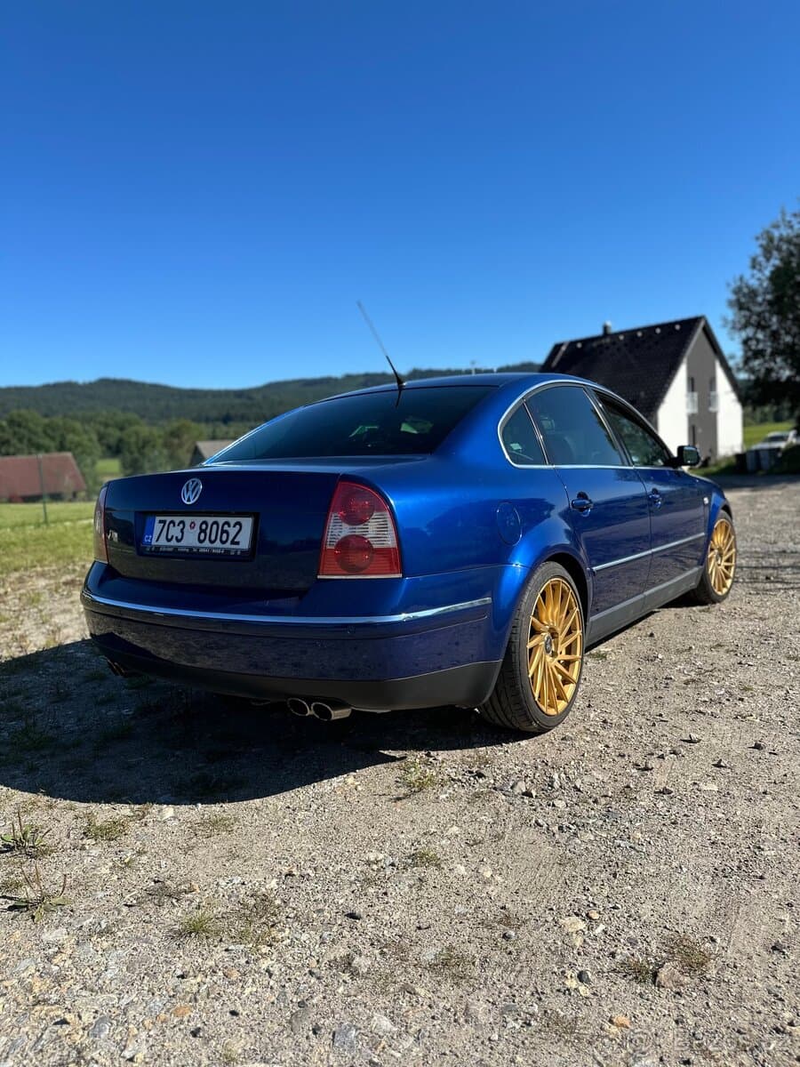 2003 Volkswagen PASSAT - 7