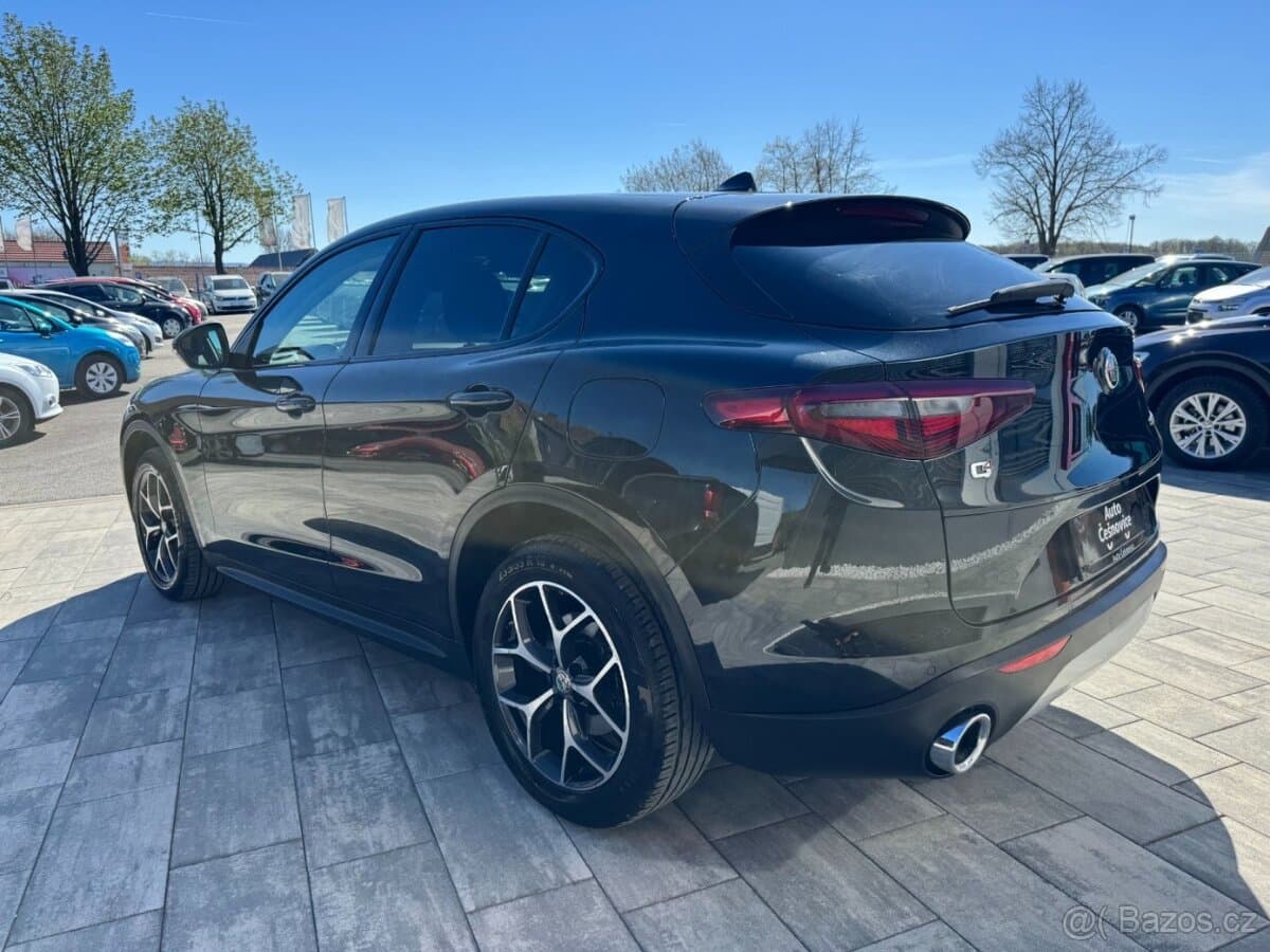 2018 Alfa Romeo STELVIO - 7