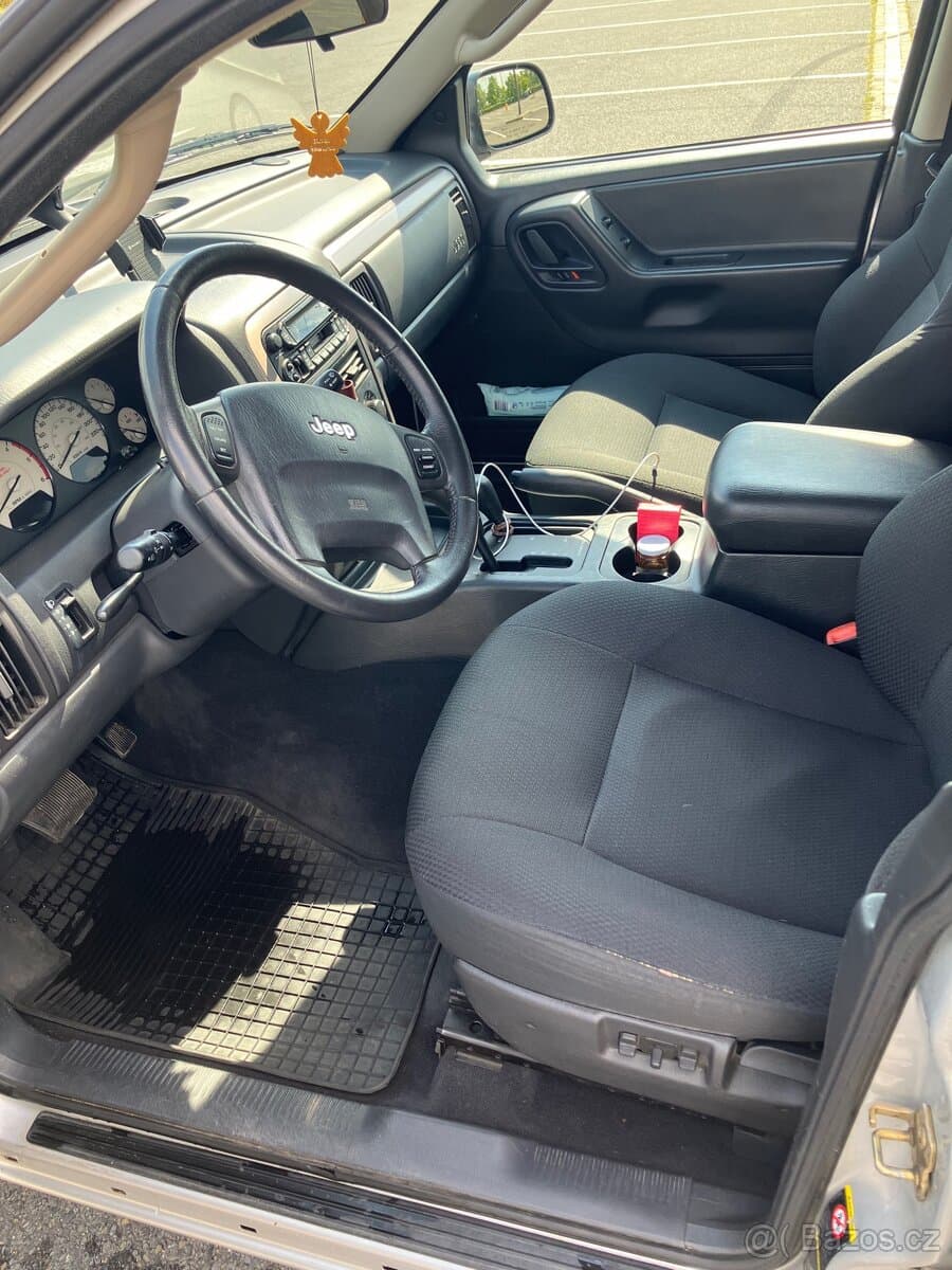 2003 Jeep CHEROKEE - 7