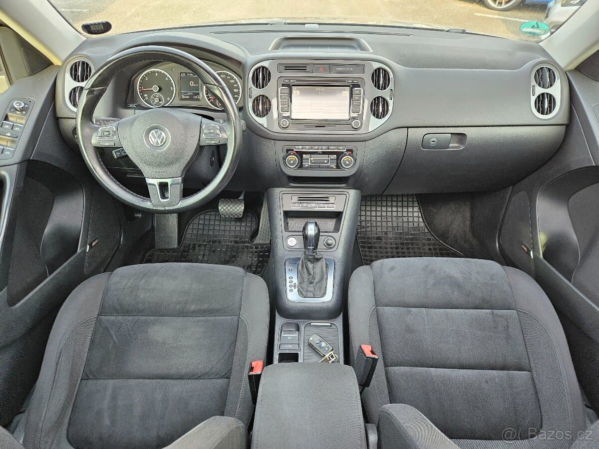 2012 Volkswagen TIGUAN - 7