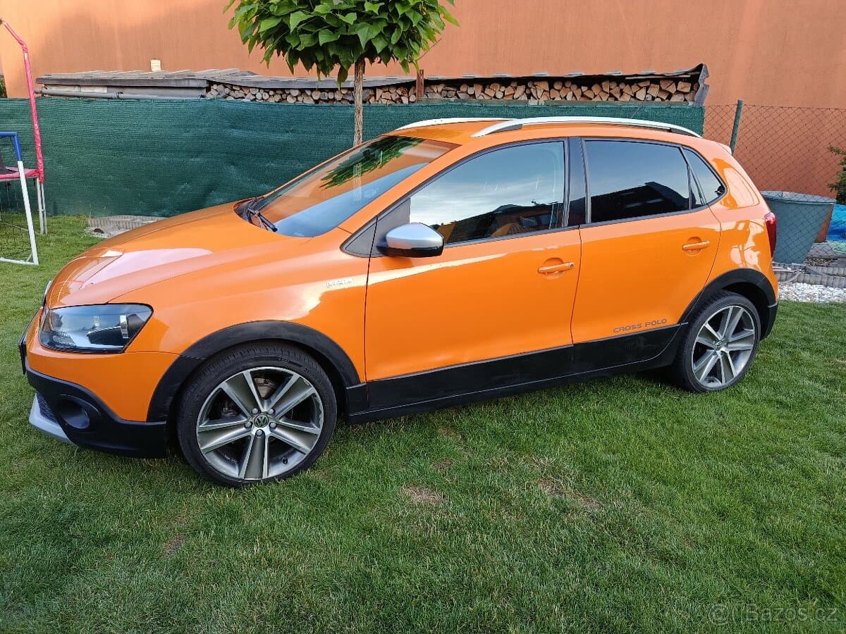 2012 Volkswagen POLO - 7