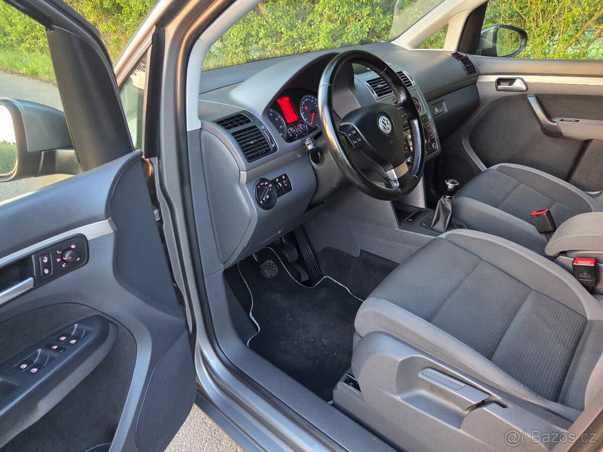 2010 Volkswagen TOURAN - 7