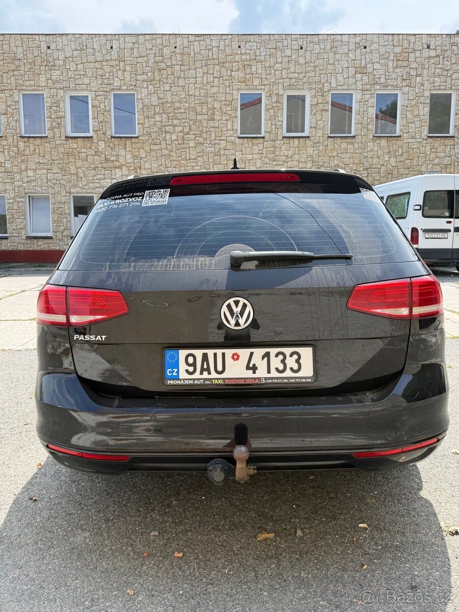 2018 Volkswagen PASSAT - 7