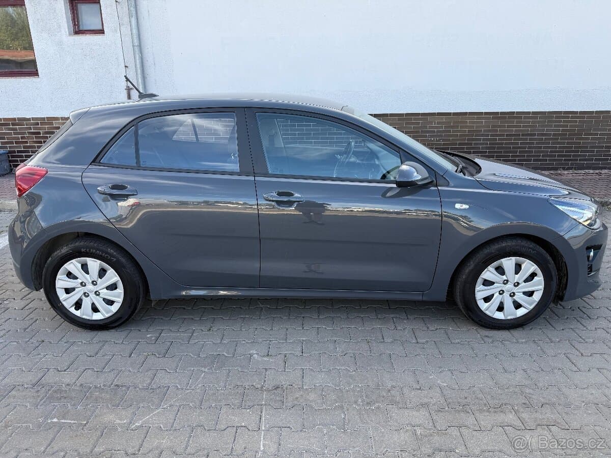 2021 Kia RIO - 7