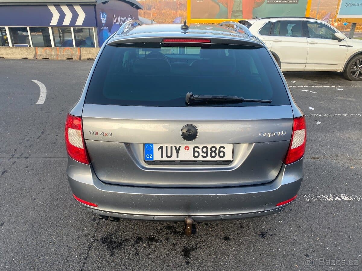 2011 Škoda SUPERB - 7