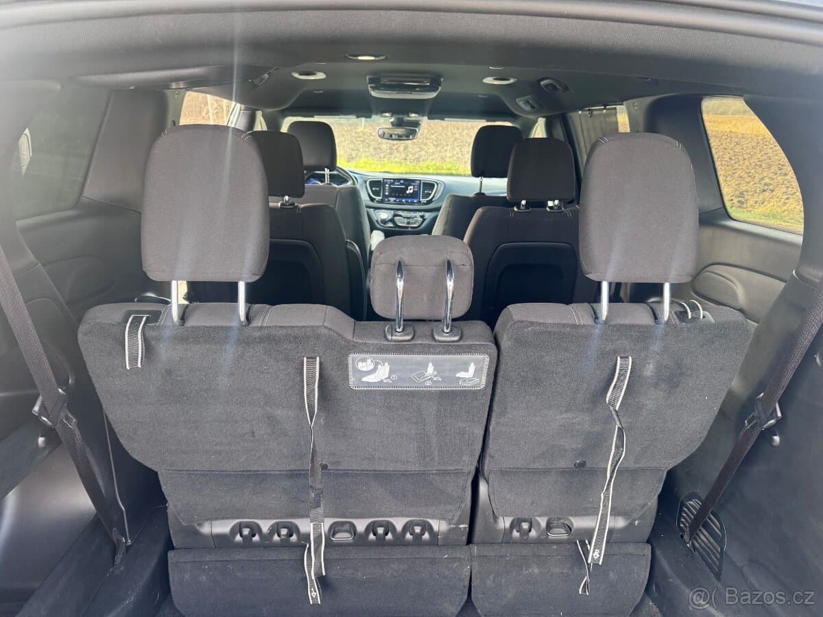 2021 Chrysler PACIFICA - 7