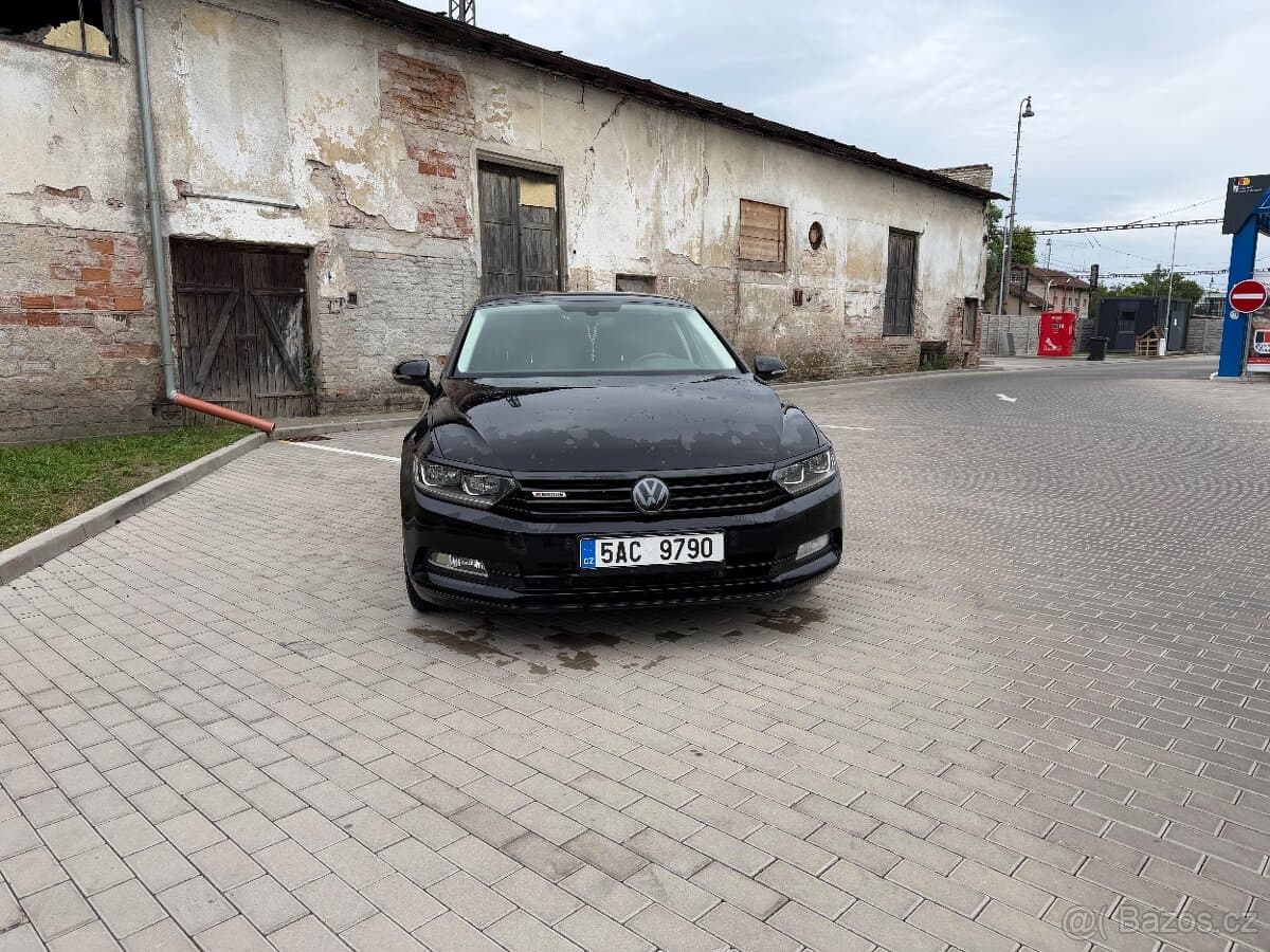 2015 Volkswagen PASSAT - 7