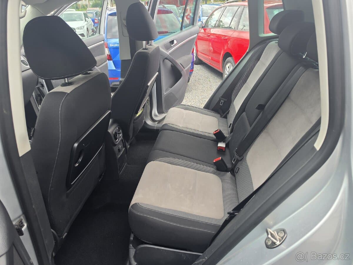 2012 Volkswagen TIGUAN - 7