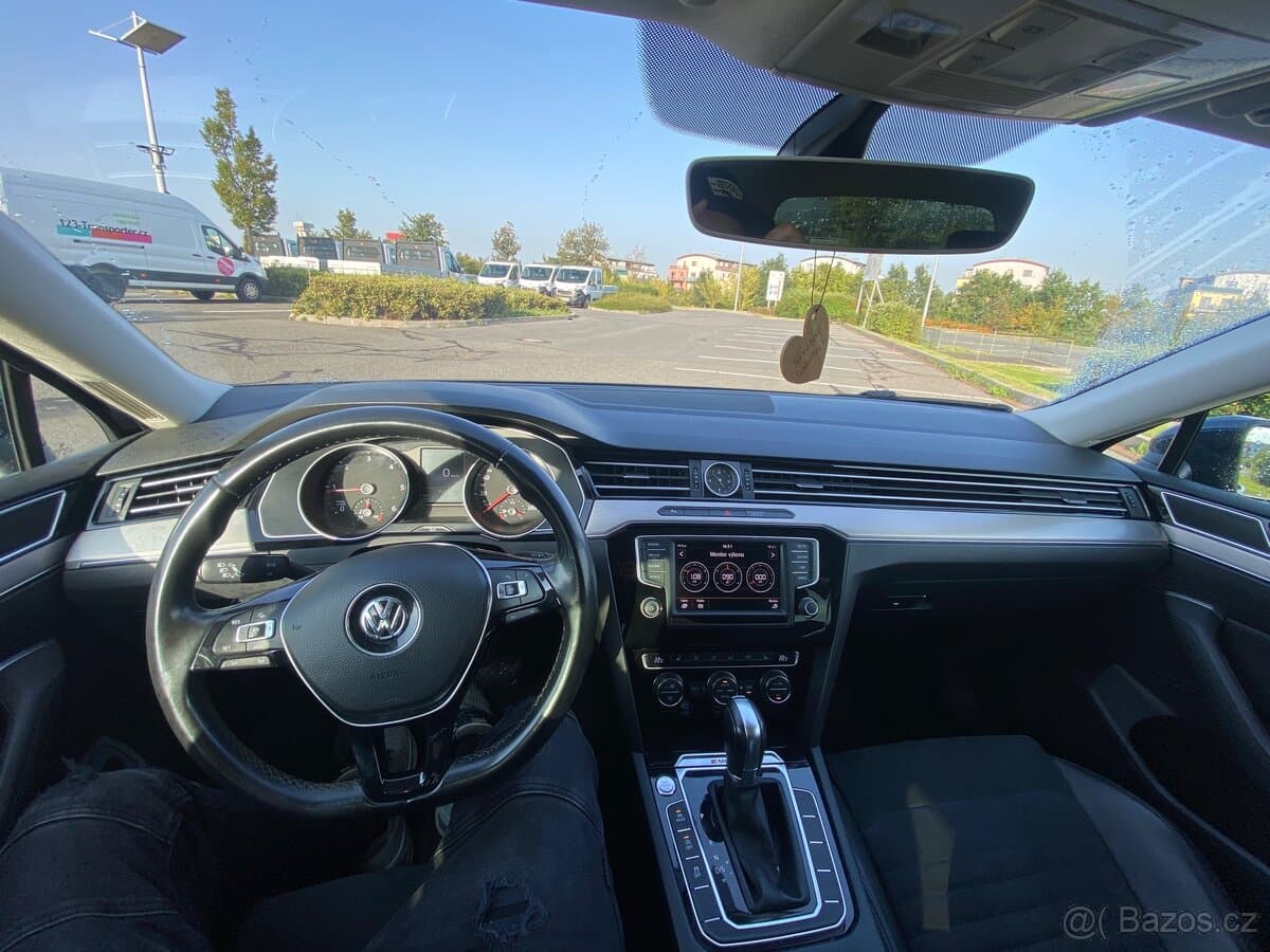Volkswagen PASSAT - 7