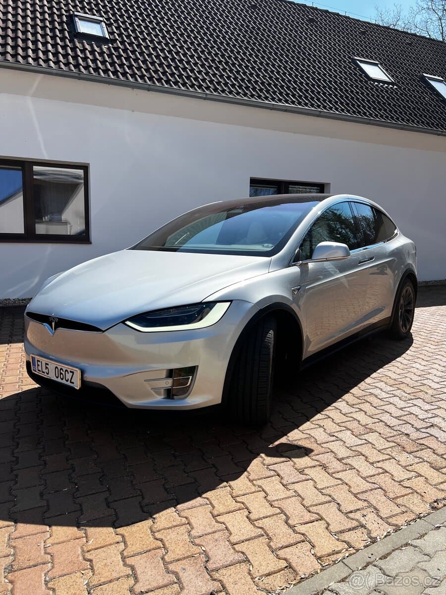 2017 Tesla MODEL X - 7