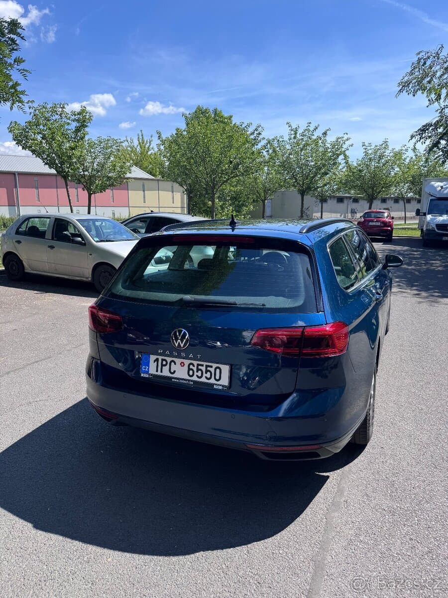 2020 Volkswagen PASSAT - 7