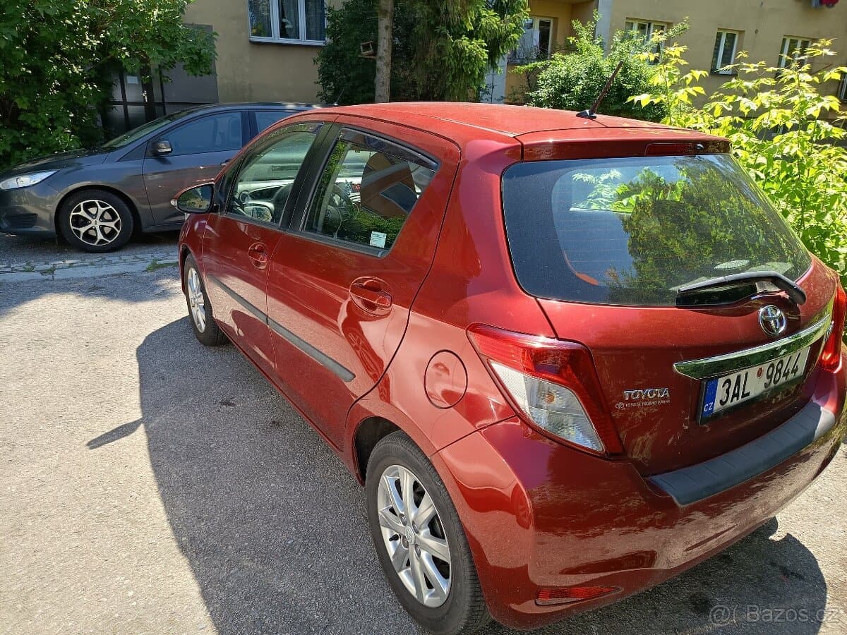 2013 Toyota YARIS - 7