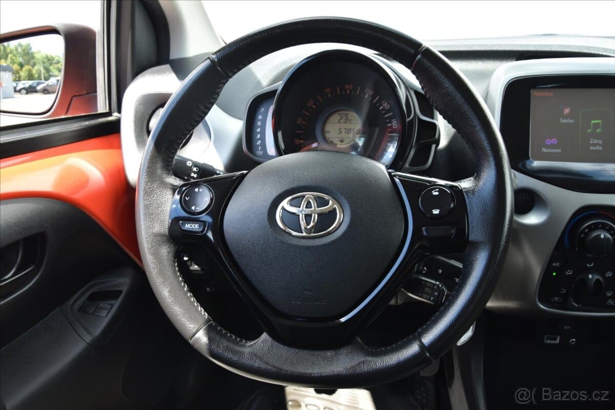 2015 Toyota AYGO - 7