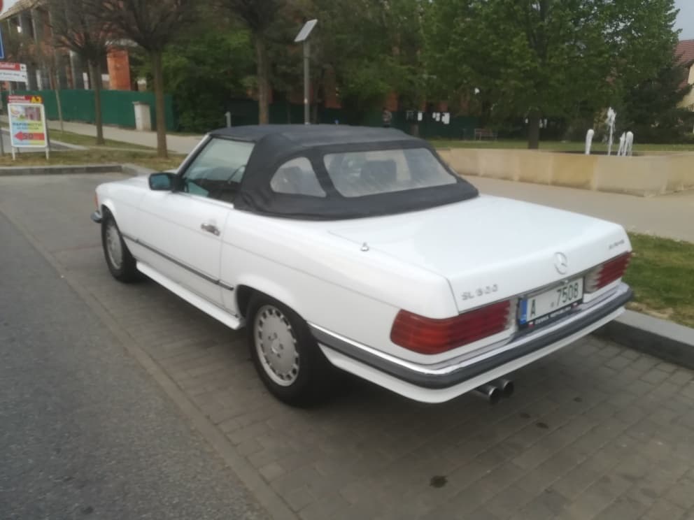 1988 Mercedes-Benz SL - 7