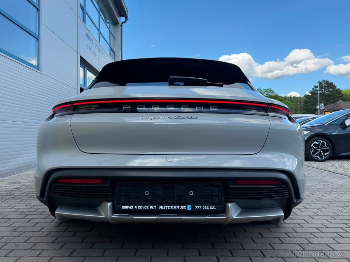 2021 Porsche TAYCAN - 7