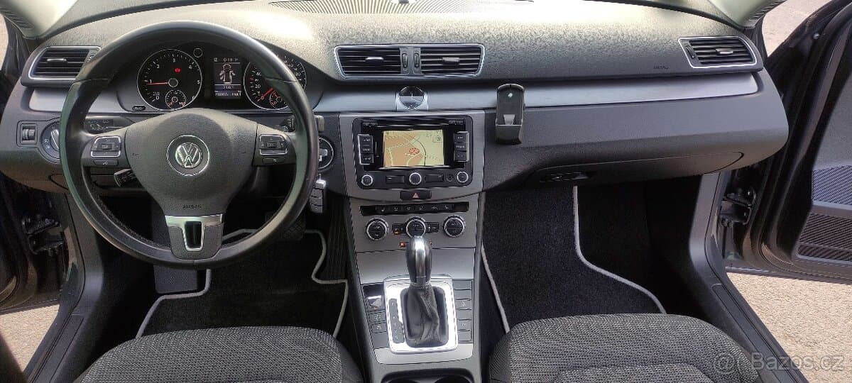 2014 Volkswagen PASSAT - 7
