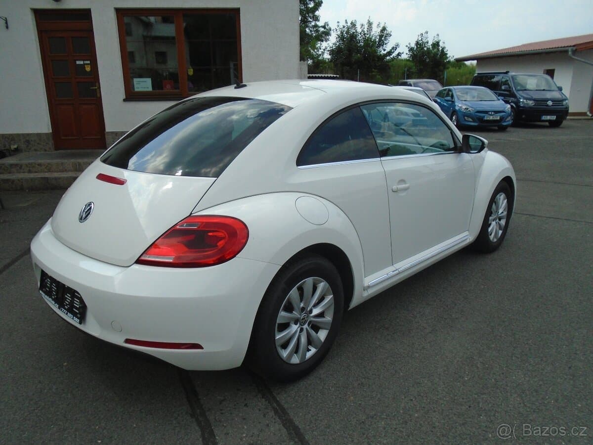 2013 Volkswagen BEETLE - 7