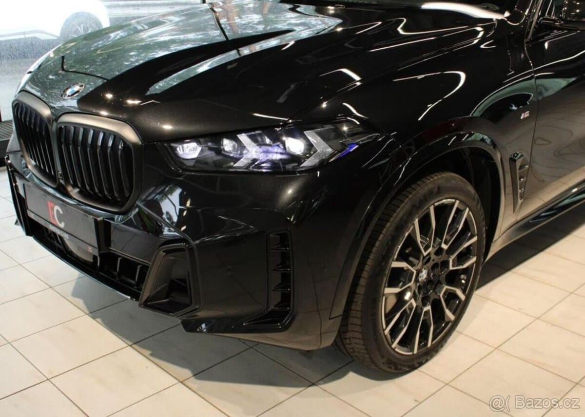 2025 BMW X5 - 7