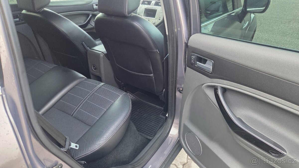 2012 Ford KUGA - 7