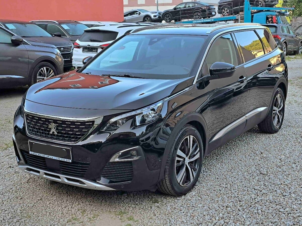 2020 Peugeot 5008 - 7