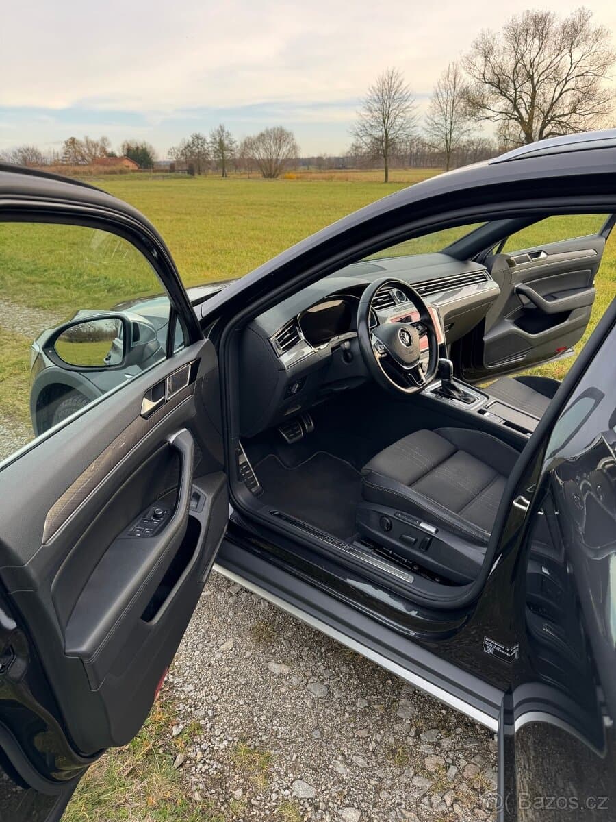 2018 Volkswagen PASSAT - 7
