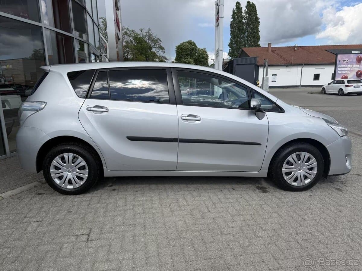 2017 Toyota VERSO - 7