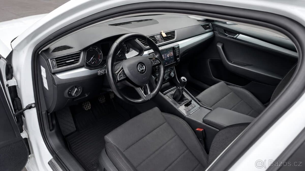 2017 Škoda SUPERB - 7